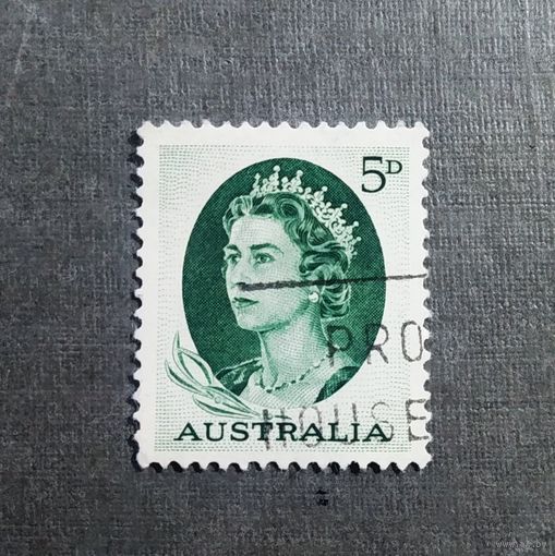 Марка Австралия 1963 год Королева