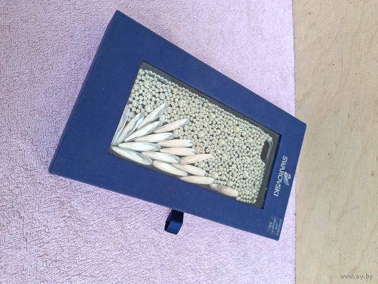 Коробка Swarovski,от айфона,и чехол к айфону,фирменная ,Оригинал