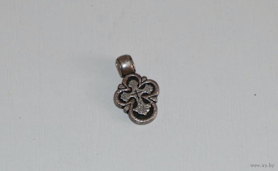 Серебряный нательный крестик "Лучезарный"