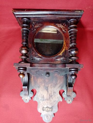 С рубля без мц. корпус для настенных часов. 65х42х18см. диаметр отв 18см.