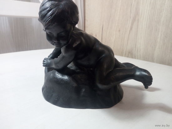 Коллекция Касли-Куса. Мальчик на камне. Куса 1958