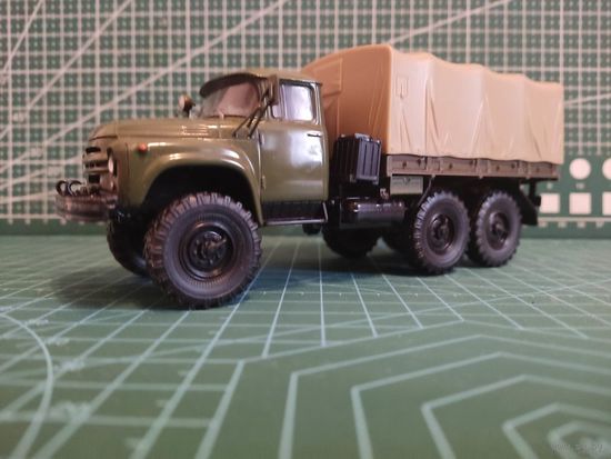 Масштабная модель ЗиЛ 157КДМ Масштаб 1/43 конверсия