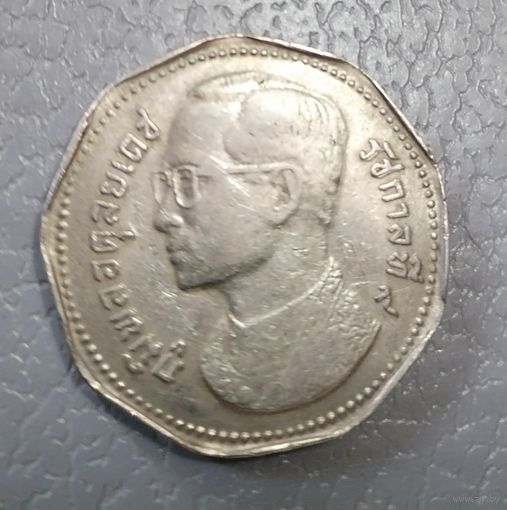 5 бат