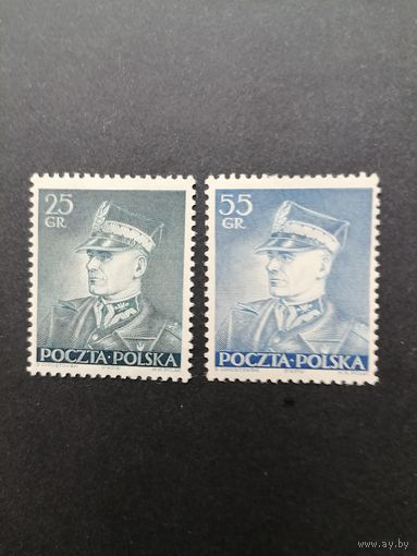 Польша 1937 Полная серия марок "Маршал Эдвард Рыдз-Смиглы" (чистая* следы от наклеек ) Mi.319-320 каталог 1.70 евро
