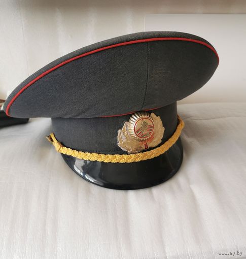 Головной убор милицейский, фуражка