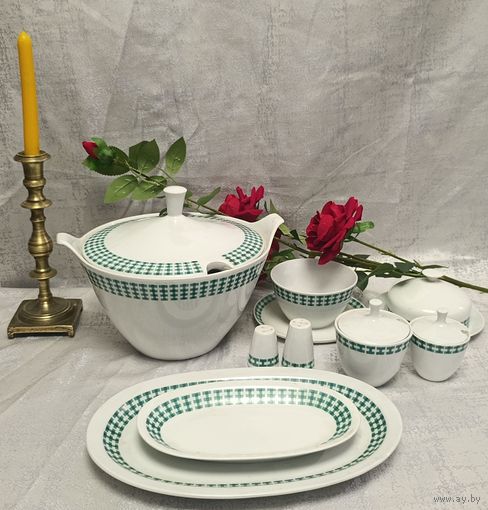 Сервиз ГДР 1960 г.фабрики Кольдиц.Дизайн "Строгая зелёная клетка".