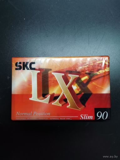 Аудиокассета в упаковке.