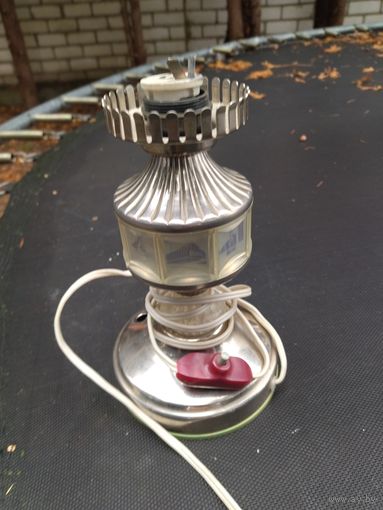 Лампа настольная