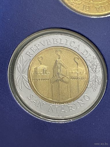 Сан-Марино 500 лир 2001 г ( 1700 лет основания , биметалл, редкая )