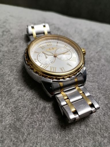 Часы Invicta