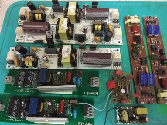 Сборный лот плат с радио деталями  01.