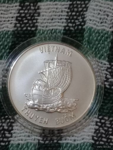 Вьетнам 100 донгов 1986 парусник редкий