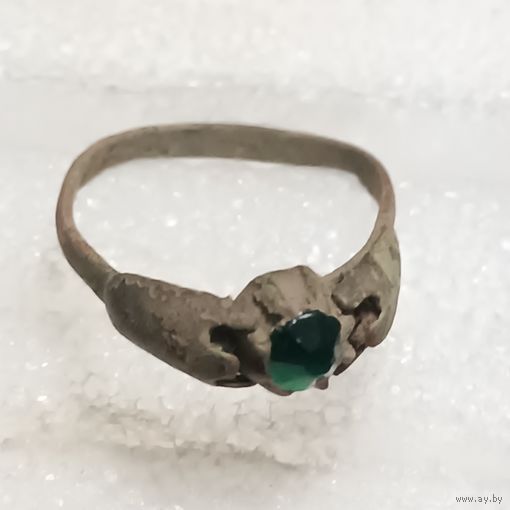 Перстень старинный со вставкой  (7)