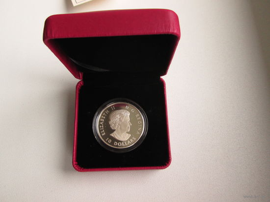10 долларов ,серебро