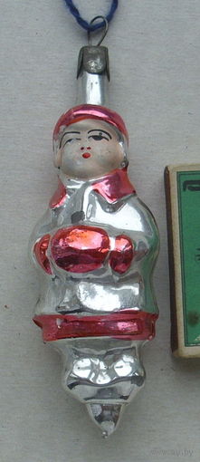 Ёлочная игрушка. Девочка. М-57.