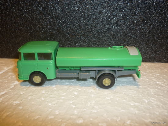 Модель машинки Skoda 706 RT. ГДР. масштаб 1:87. Permot Gerhard HRUSKA