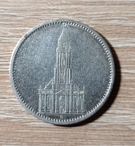 5 рейхсмарок 1935 года. Кирха