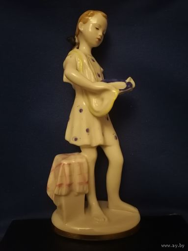 Помощница. Лфз