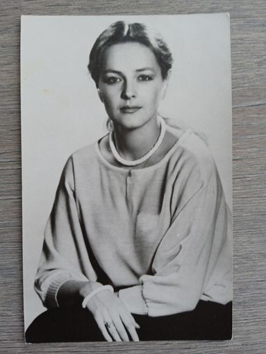 Актриса Ольга Битюкова