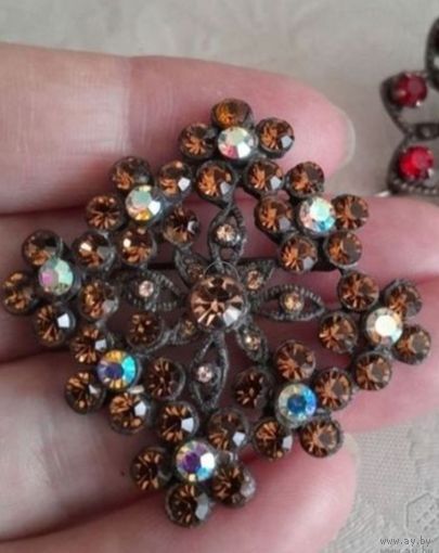 Винтажная брошь. Австрия.