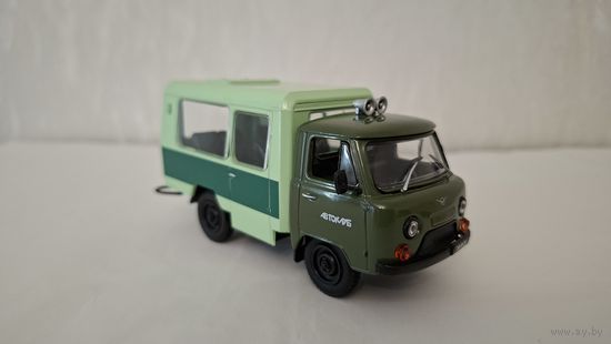 Автолегенды УАЗ-3303 (Т12.02) "Кубанец"