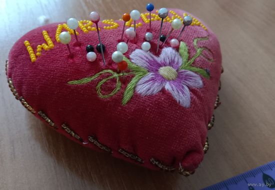 Красивая. Подушечка для иголок warszawa