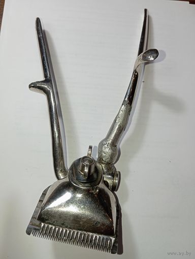 Винтажная машинка для стрижки волос " L'AMERIOANE "  MADE IN FRANCE