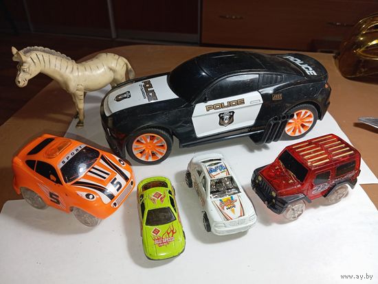 Машинки и Зебра с рубля .