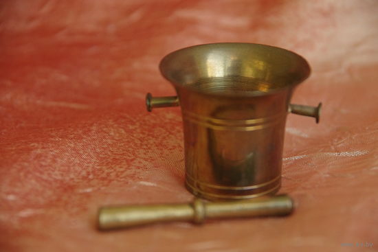 Ступка с пестиком ( миниатюра )  3 см