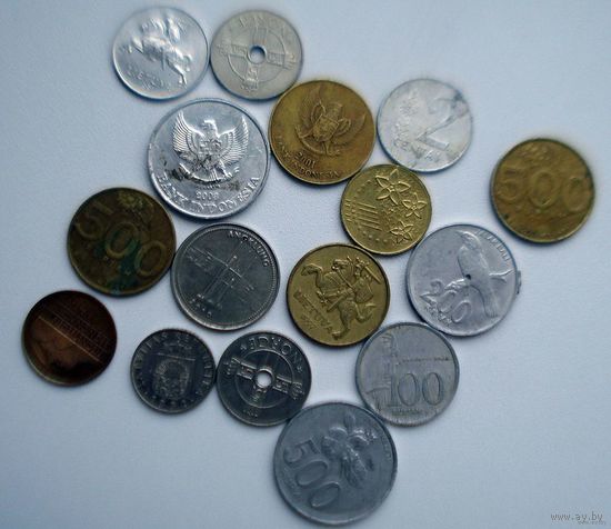 Набор монет одним лотом.