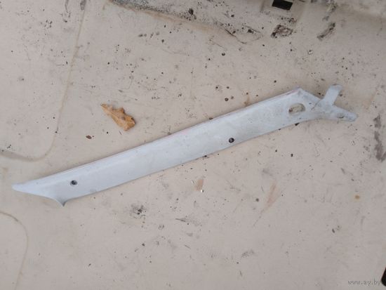Лот 1375. Пластик передней правой стойки крыши Seat Toledo 1L0 867 458. Старт с 3 рублей!