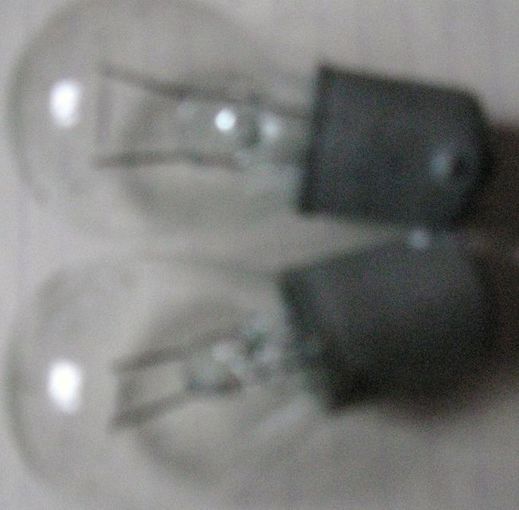 Автолампа 12V P21W