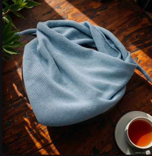 Бактус ручной работы "Золотая ангора"