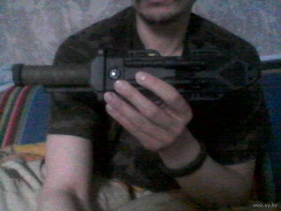 Нож