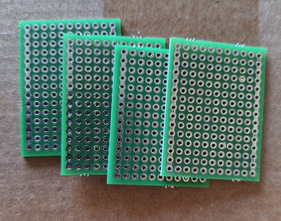 Плата печатная, макетная 30 х 40 мм