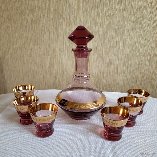 Набор для крепких напитков, марганцевое стекло,  Борисовский хрустальный завод.