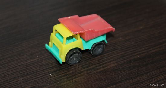 Детская игрушка из СССР, грузовик, пластиковый.