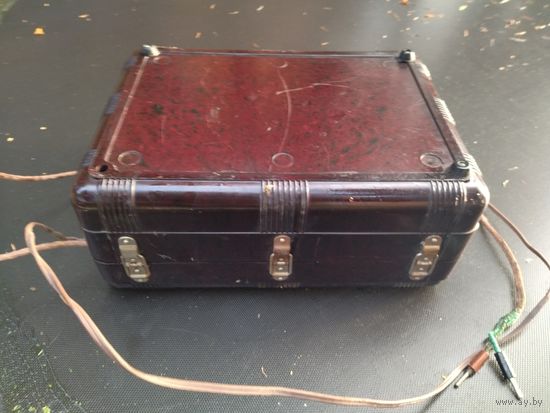 Электропатефон Вильнюс. Бакелит!