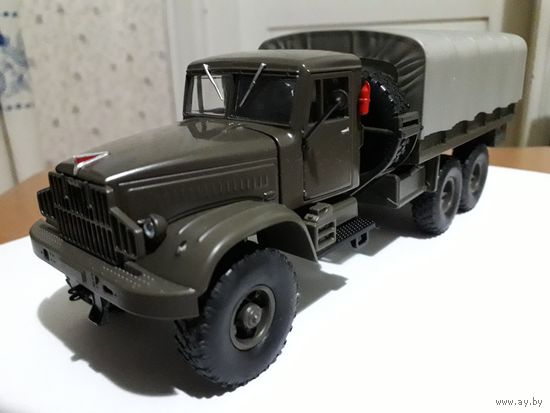 Военавто "КрАЗ-214 Б" ("Наш АП").