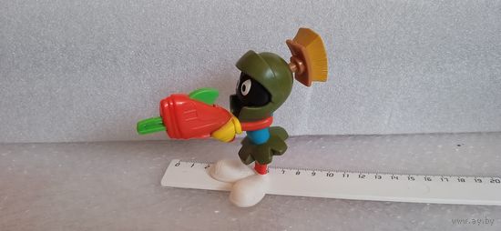 Коллекционная игрушка из Макдональдс. Космический джем, 2020/2021г. Марсианин Марвин. 16