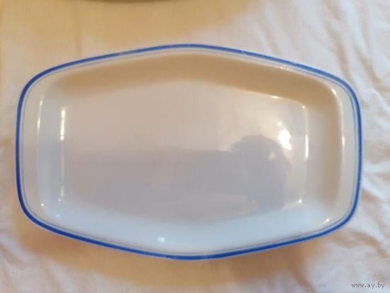 Блюдо овальное с голубой каймой СССР