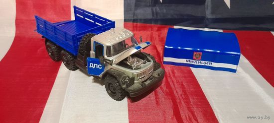 Машинка (модель) Технопарк ЗИЛ-131 ДПС примерно 1:43