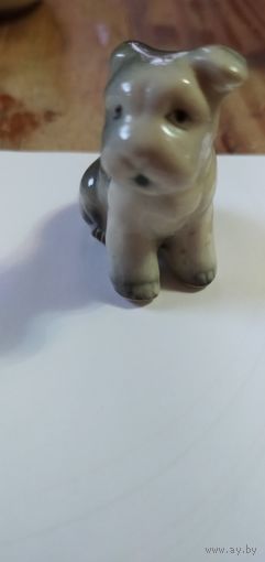 Статуэтка фарфор Собачка.