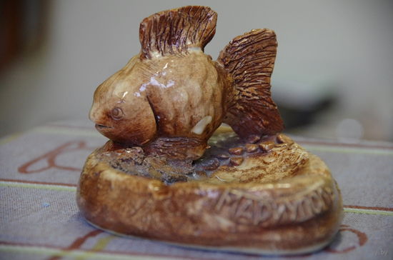 Пепельница рыбка     ЦЕЛАЯ