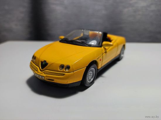 Alfa Romeo Spider V6 1:34-39 Welly машинка металлическая модель автомобиля коллекционная альфа ромео