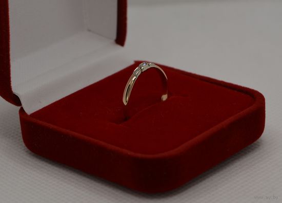 Миниатюрное колечко с бриллиантами, Р-16.5, 1.67 гр.