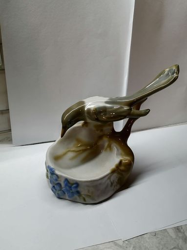 Фарфоровая статуэтка Сорока