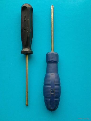 Две Отвёртки - Одним Лотом - Длина 16 и 16,5 см.