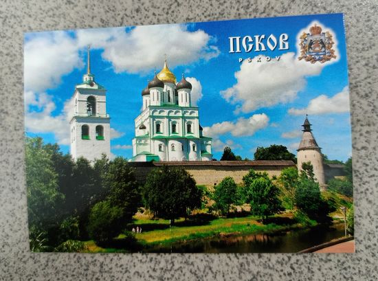 Календарик карманный 2014 Псков. Вид через реку Пскову на Кремль и Свято-Троицкий собор