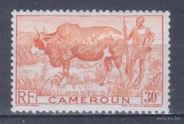 [1445] Французские колонии. Камерун 1946. Пастух.Скот.Зебу.30с. МН